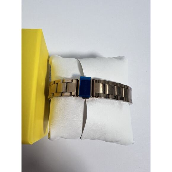 New Invicta Rose Gold Rectangular Watch – Sleek, Sophisticated & Timeles main image 8